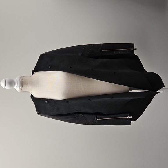 The Limited Collection Jacket - Picture 5 of 6